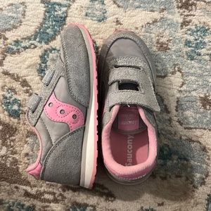 Saucony toddler tennis shoes